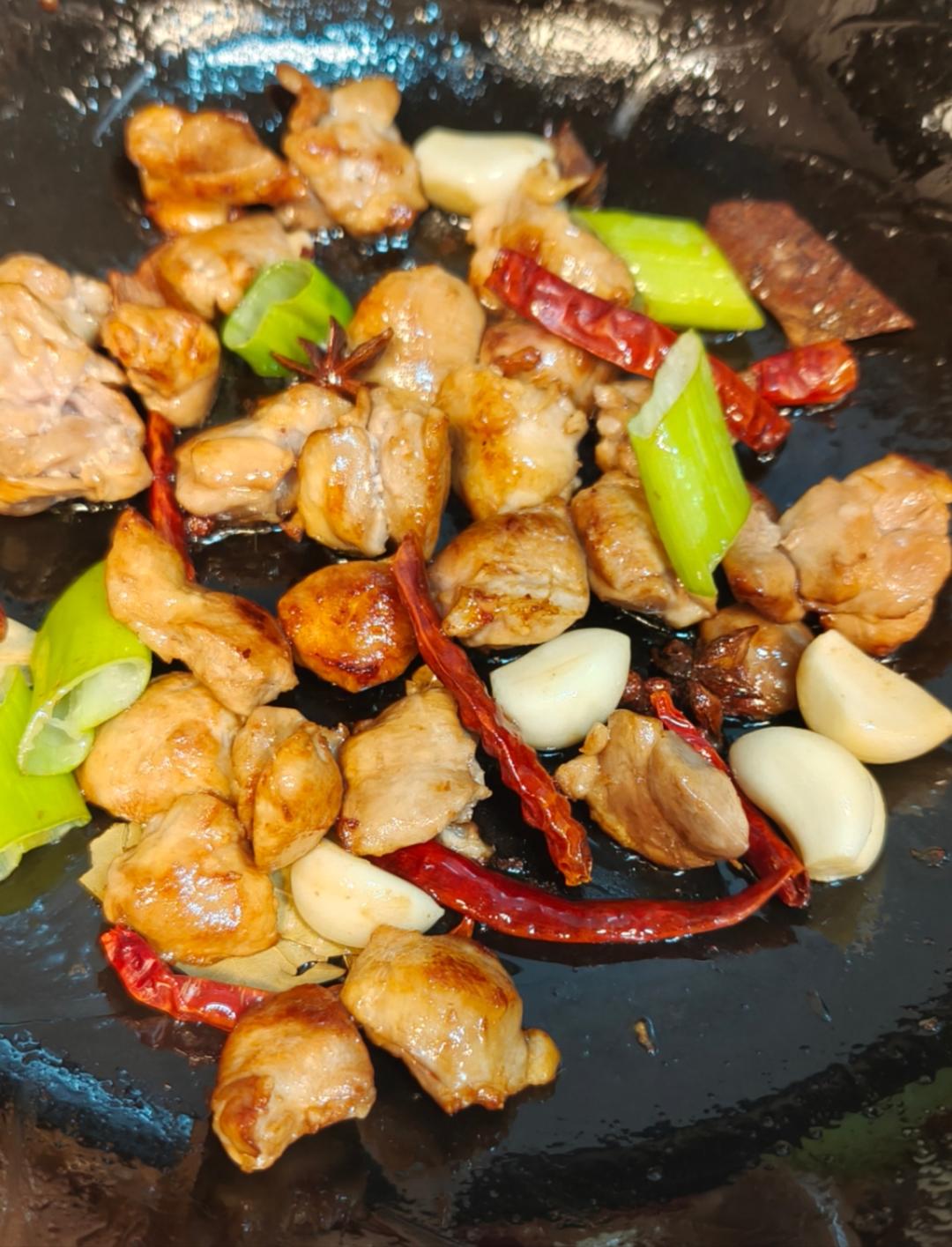 黄焖鸡