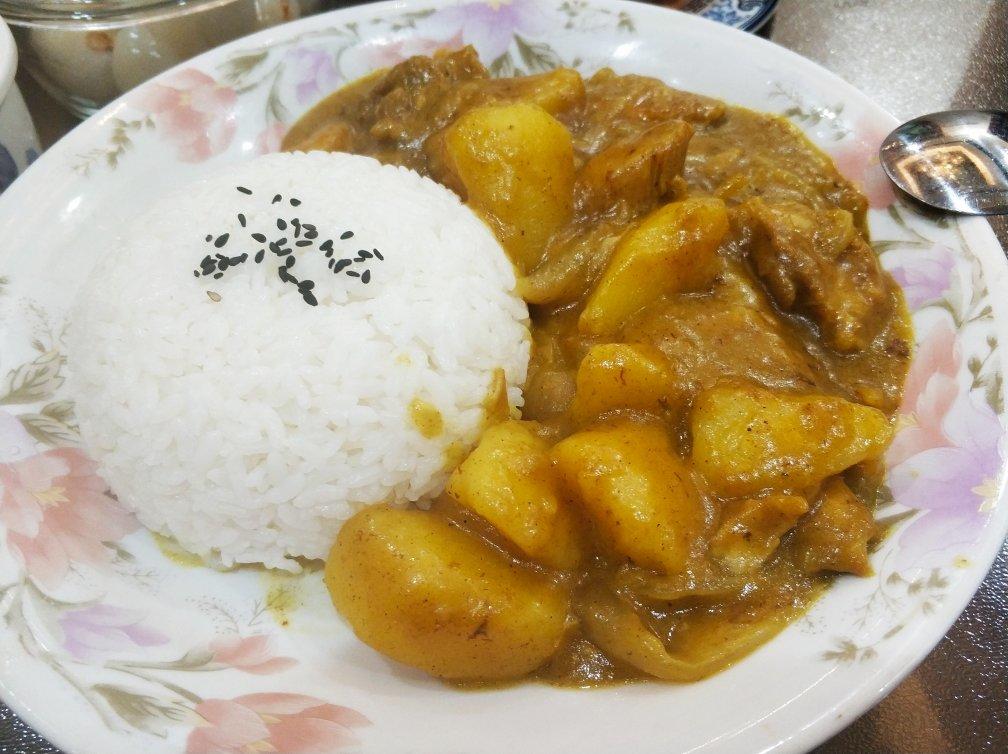 咖喱鸡肉饭