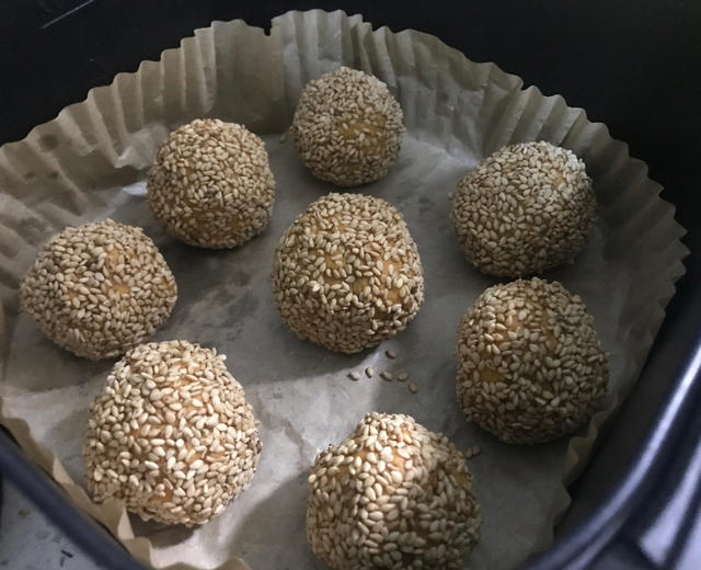 芝麻薯球~无油无糖(空气炸锅版)的做法