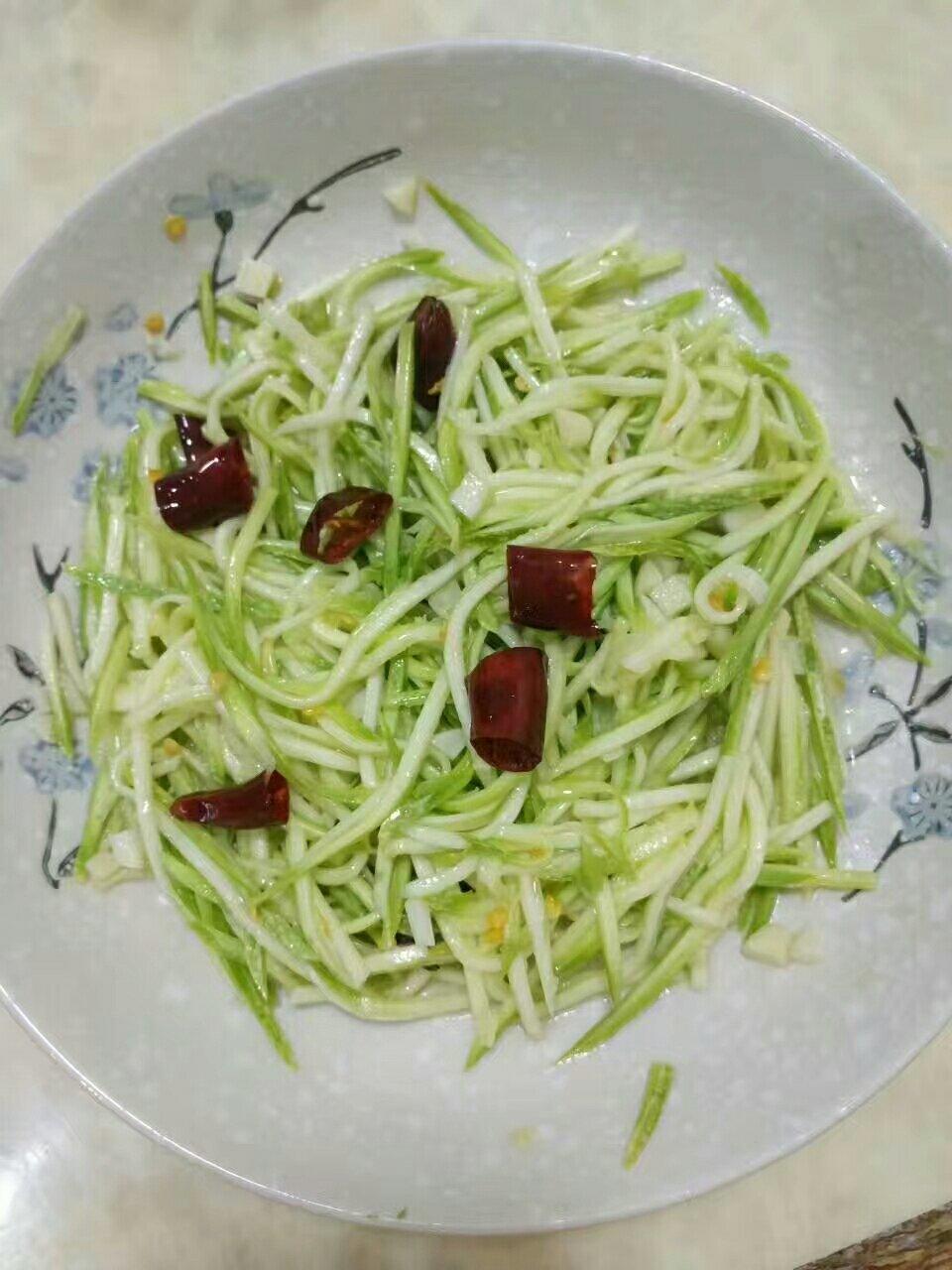 【生拌西葫芦】