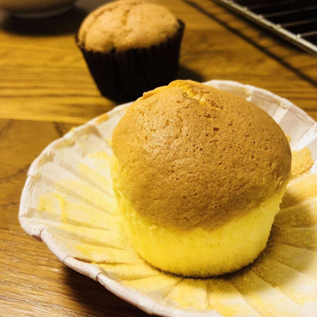 纸包蛋糕