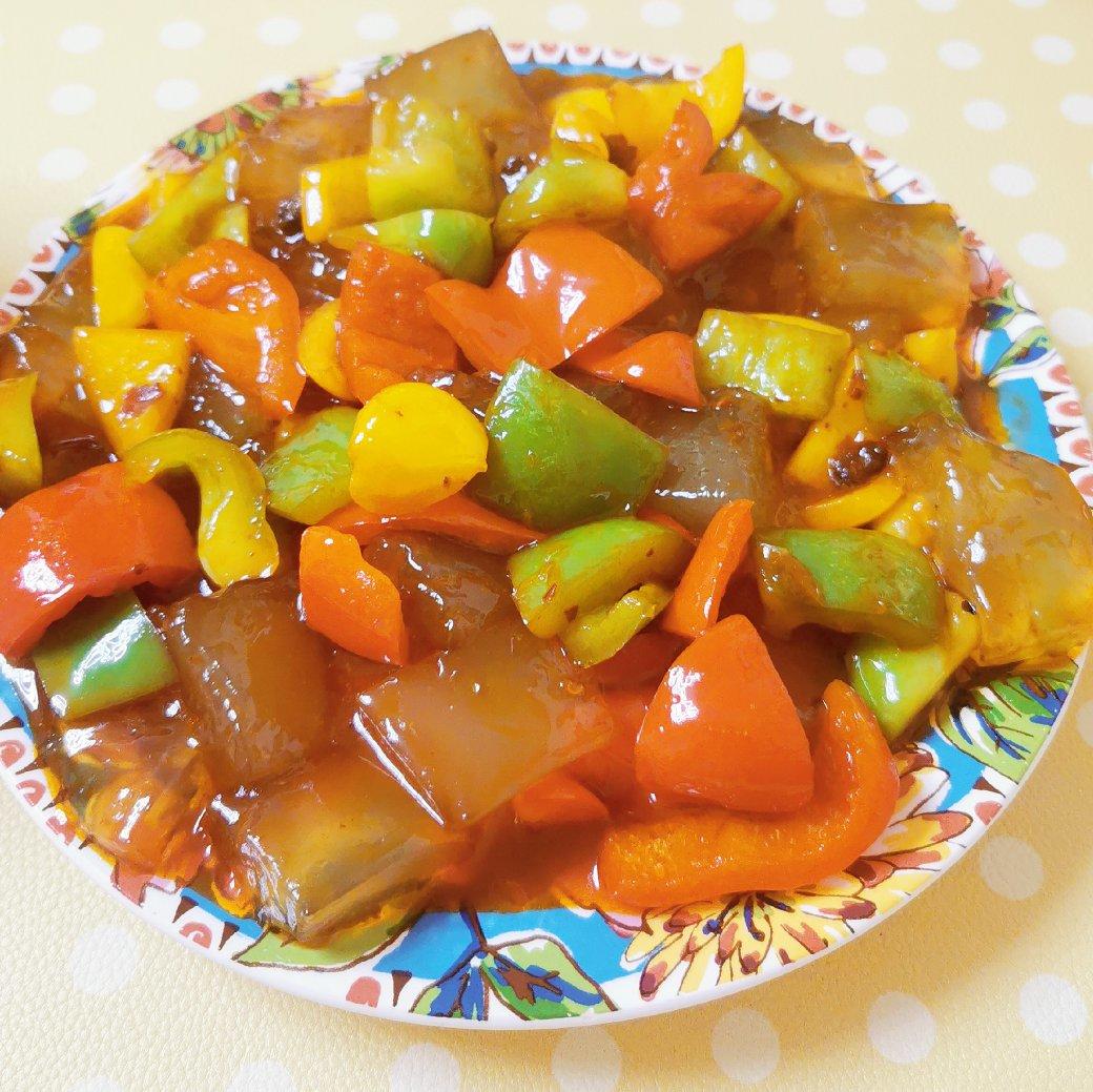 准备三碗米饭——老干妈炒凉粉