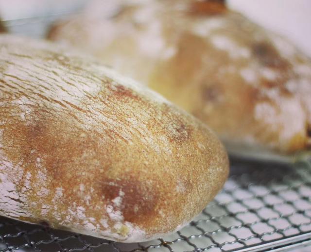 50%鲁邦种的香肠恰巴塔的做法