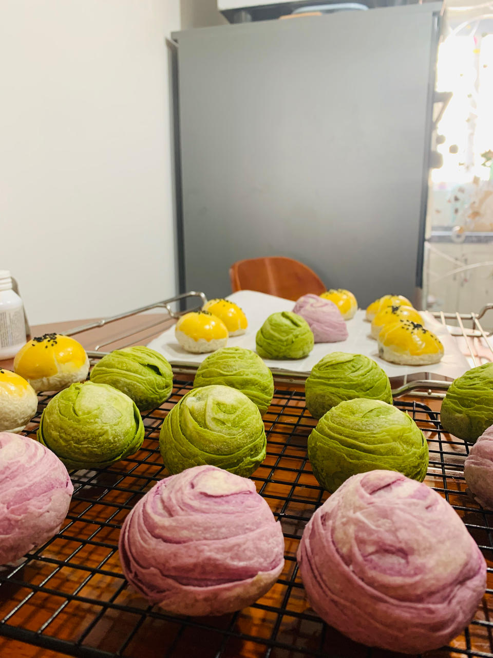 蛋黄酥~紫薯、抹茶、原味~花好月圆，中秋快乐~内附一次做六色蛋黄酥方法~