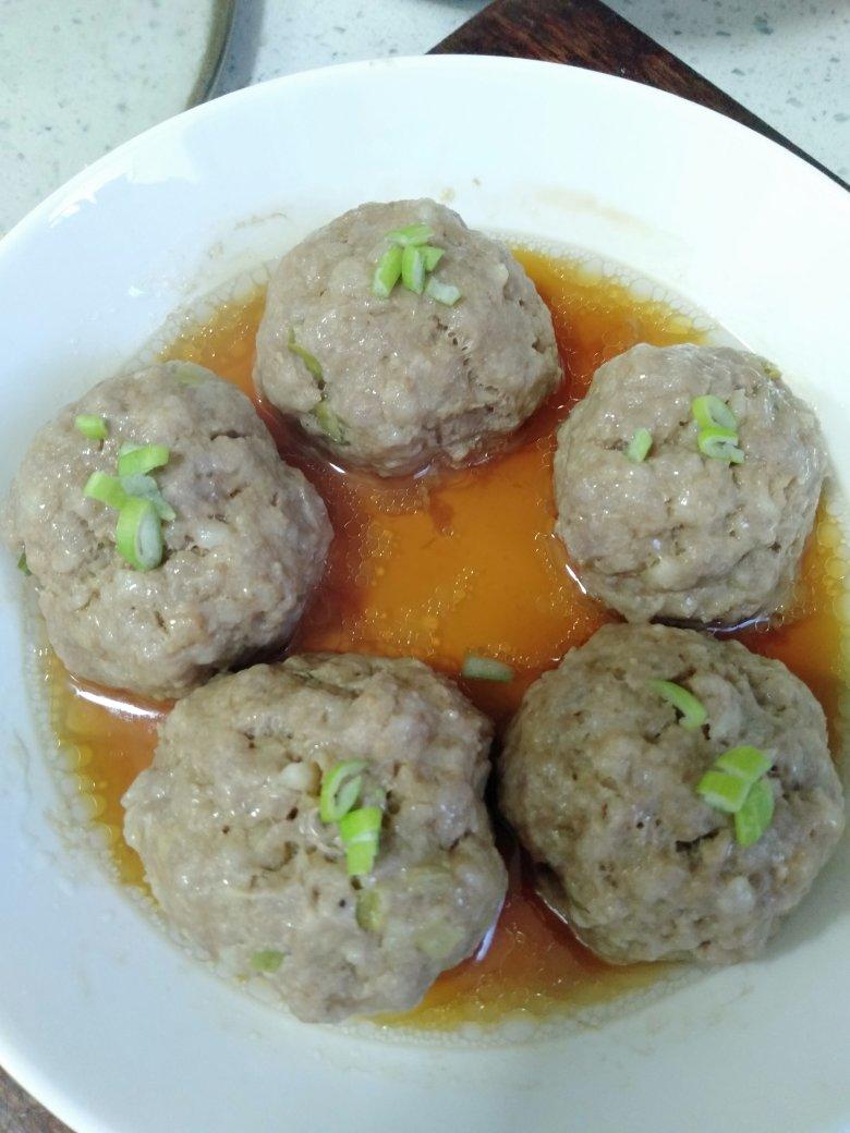 清蒸迷你狮子头