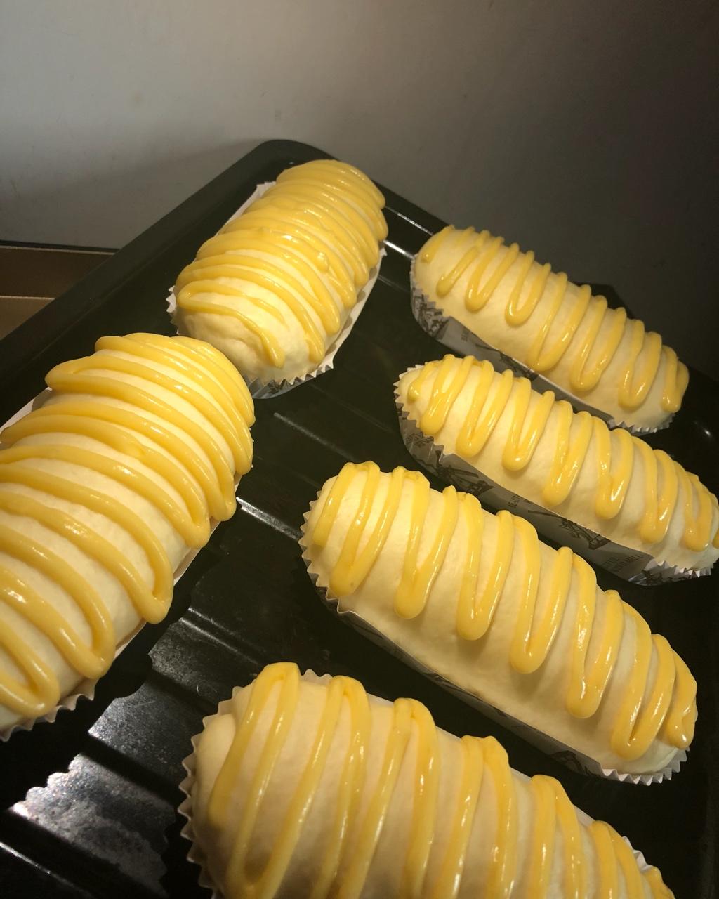 面包房里最受欢迎的毛毛虫面包