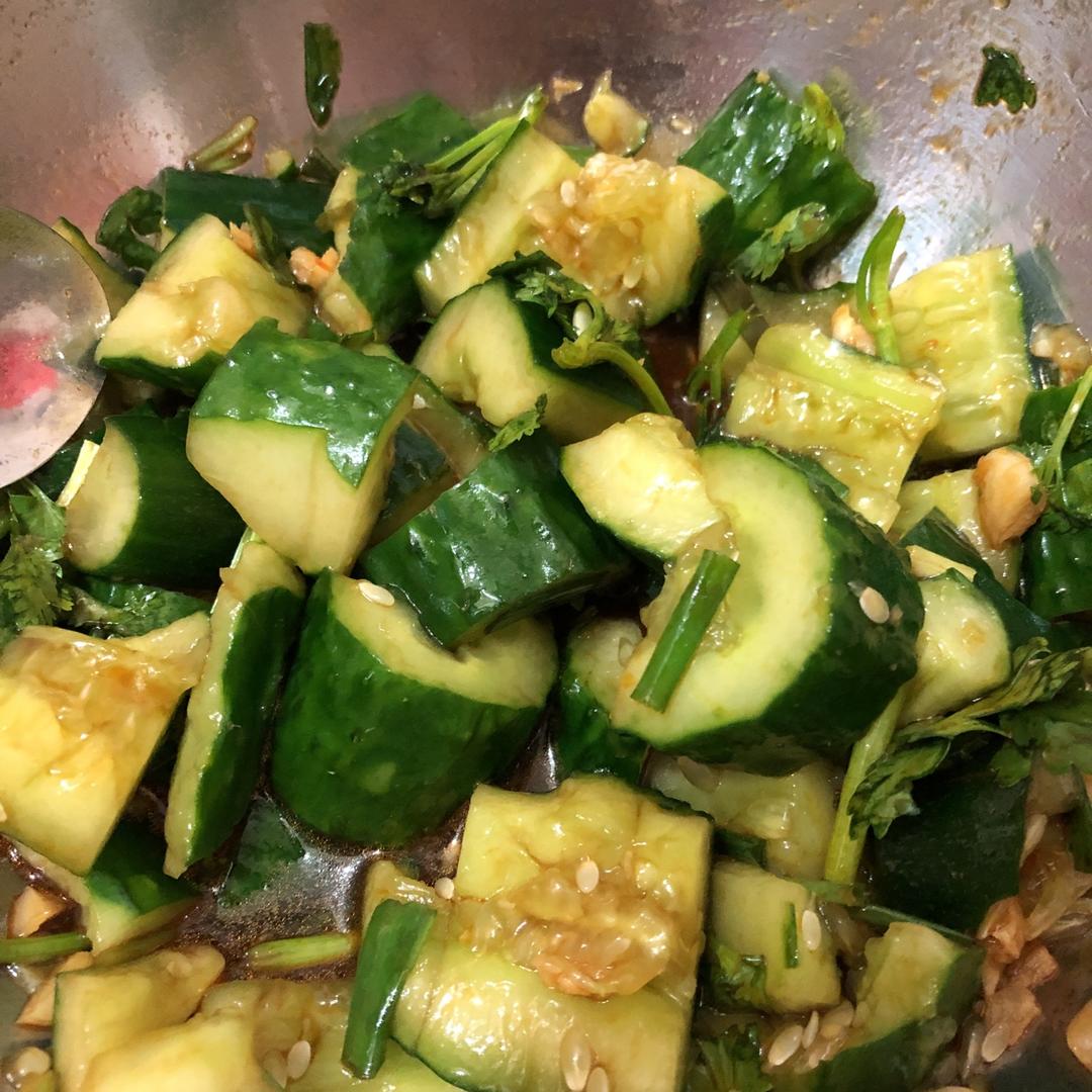 凉拌黄瓜