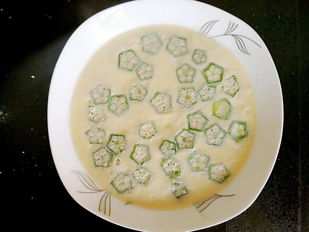 颜值控-做一朵开在碗里的花秋葵蒸水蛋