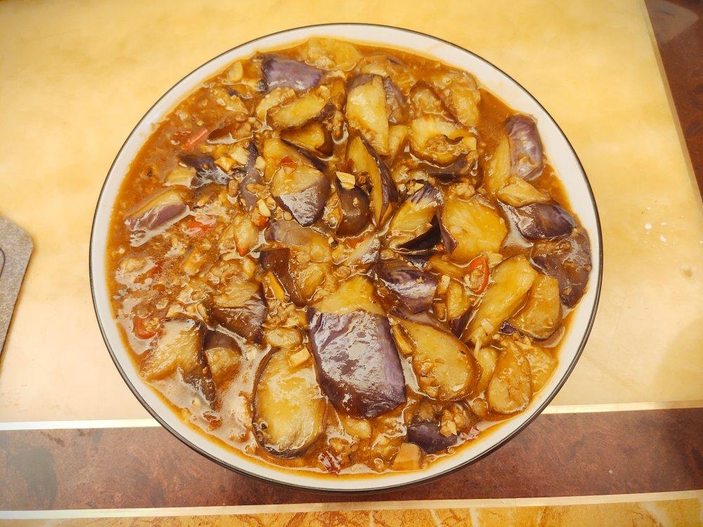 厨师长教你：“肉末烧茄子”的家常做法，口感软糯适合下饭，收藏