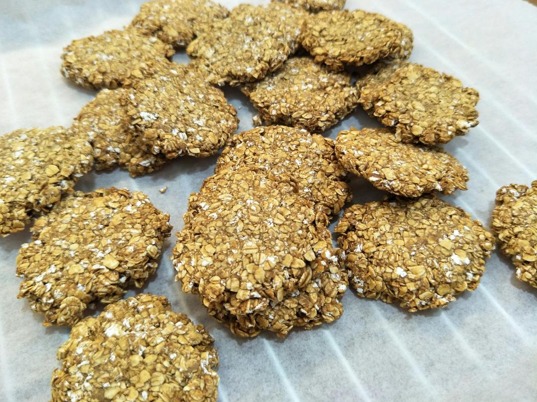 纯燕麦减肥零食饼干