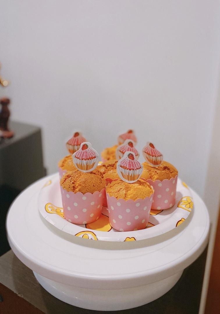 纸杯蛋糕 8寸戚风蛋糕的量