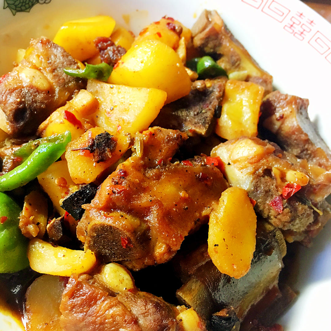 川味土豆烧排骨