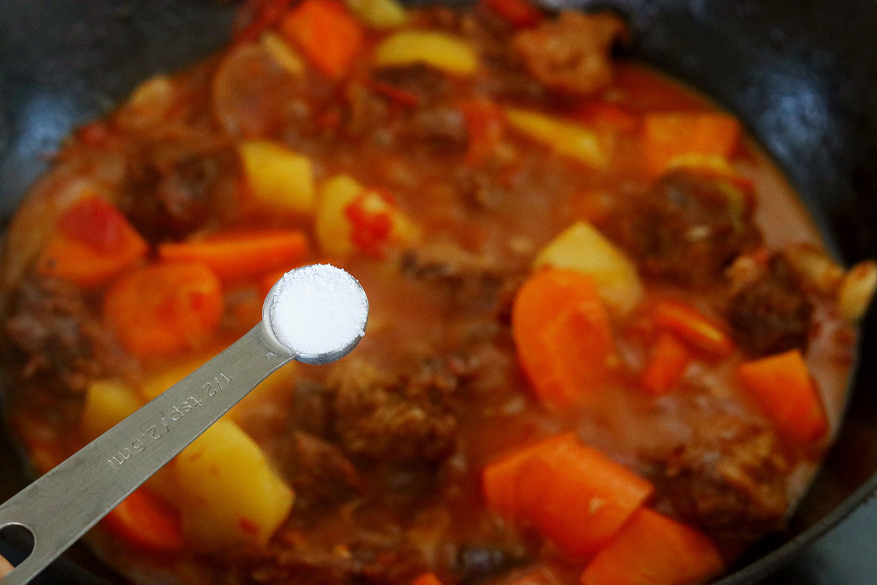 红烧牛肉土豆￨秘制美食的做法 步骤10