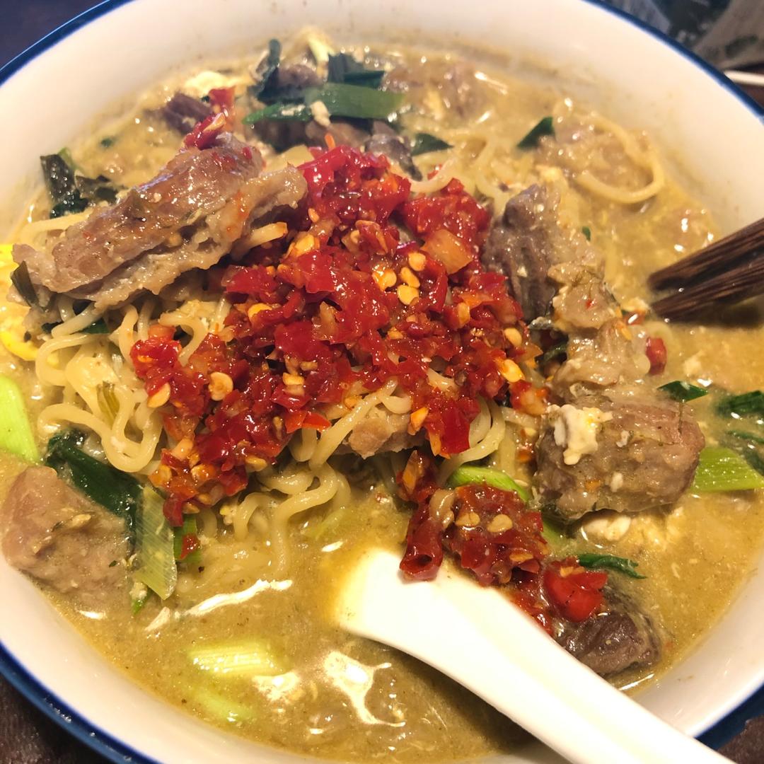 红烧牛腩面