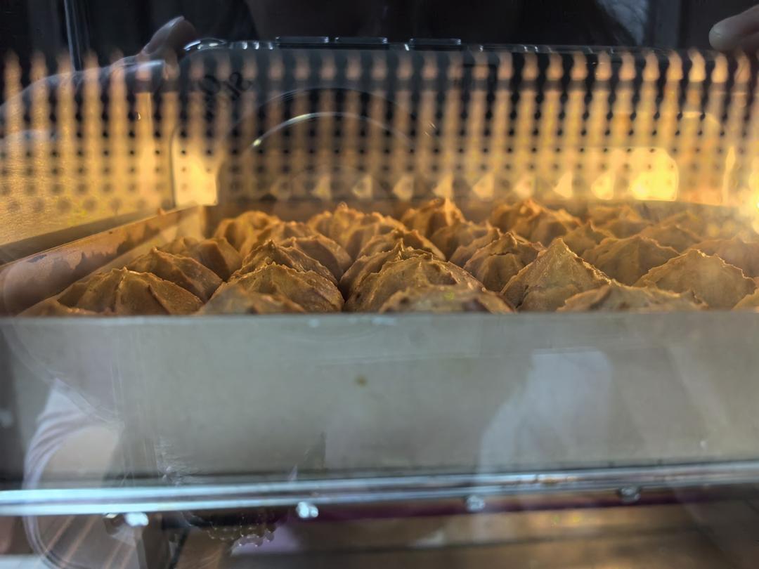 简单易成功的奶油小泡芙做法