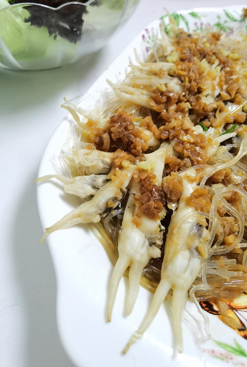 蒜蓉剁椒蛏子蒸粉丝