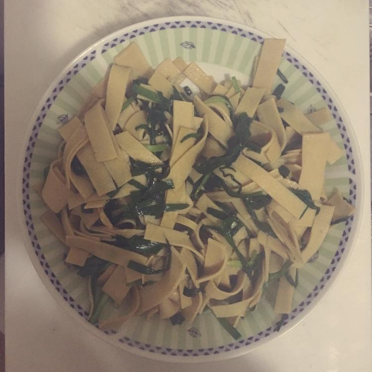 韭菜炒干豆腐
