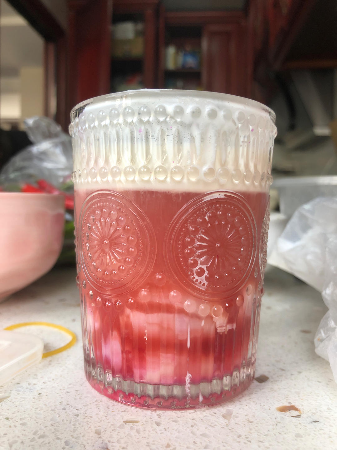 pink手舂荔枝奶缇