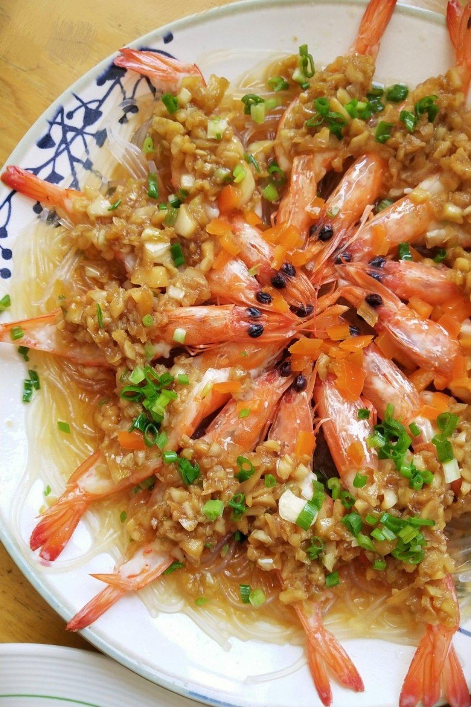 最美年夜饭-🌺花开富贵🦐（蒜蓉粉丝开背虾）