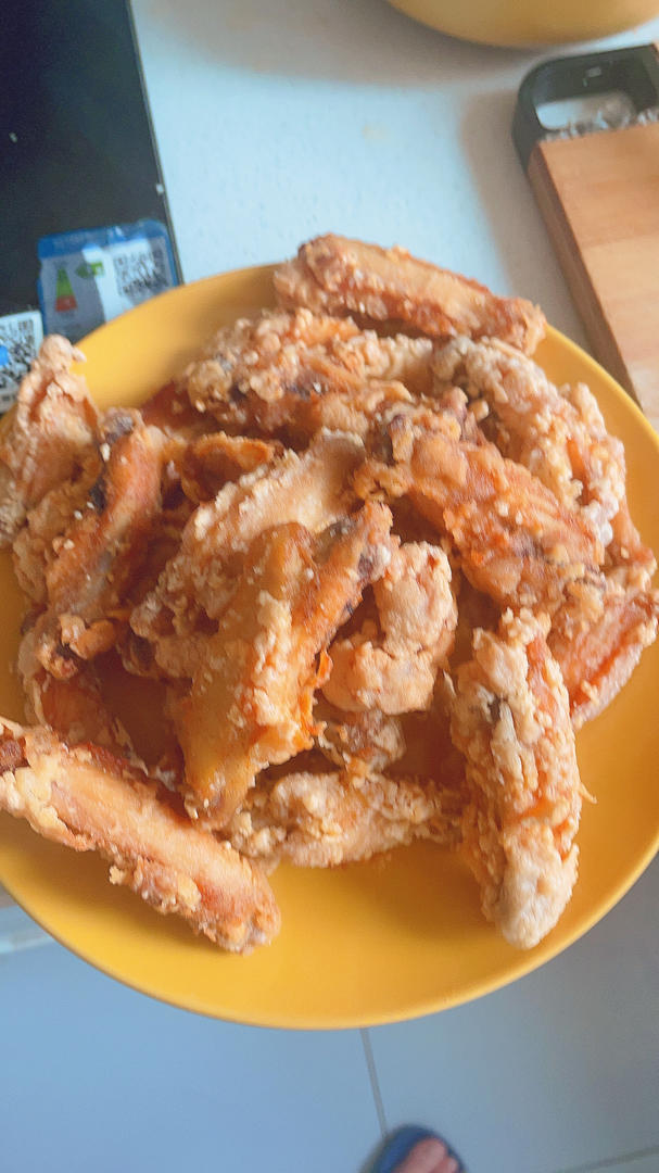 ㊙️外酥里嫩❗️好吃到舔手指的香辣脆皮鸡翅