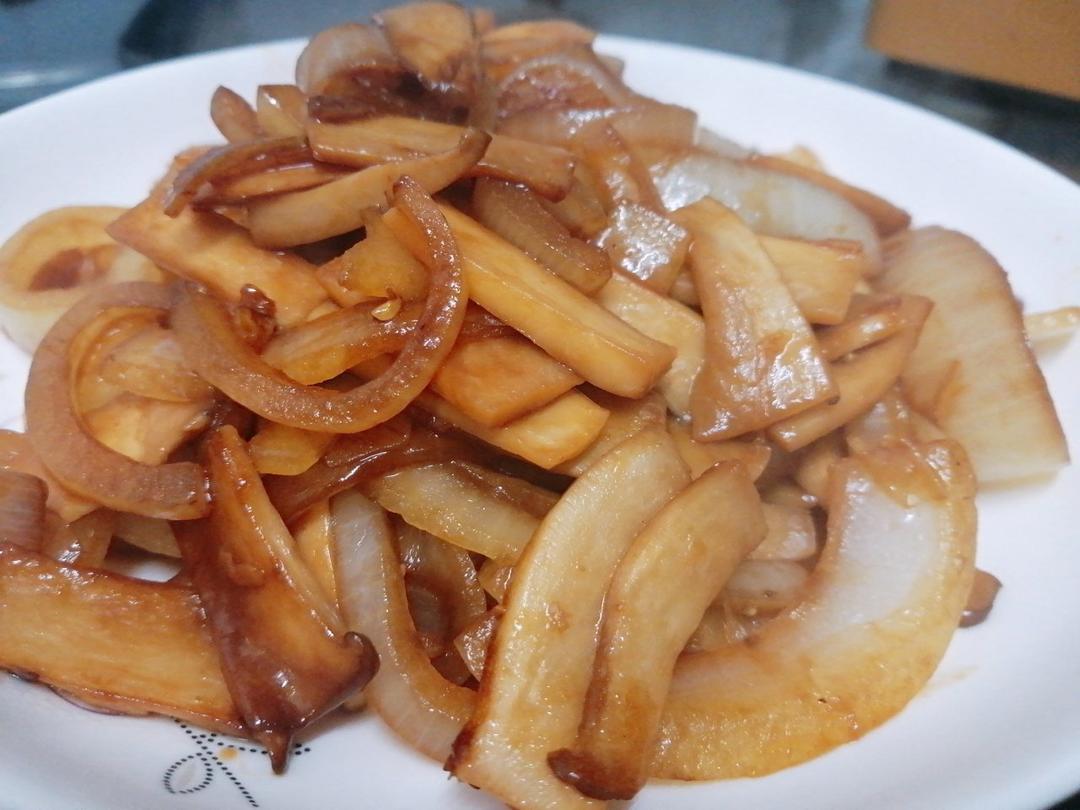 洋葱遇到杏鲍菇