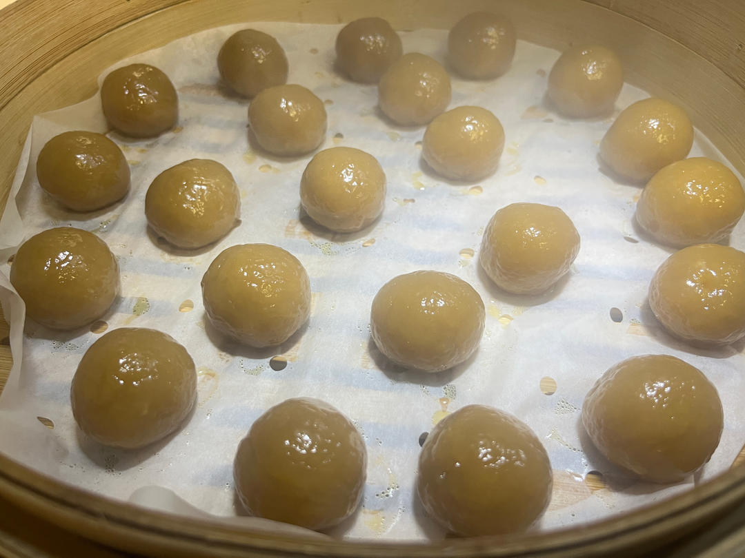 宁波特色小吃---灰汁团