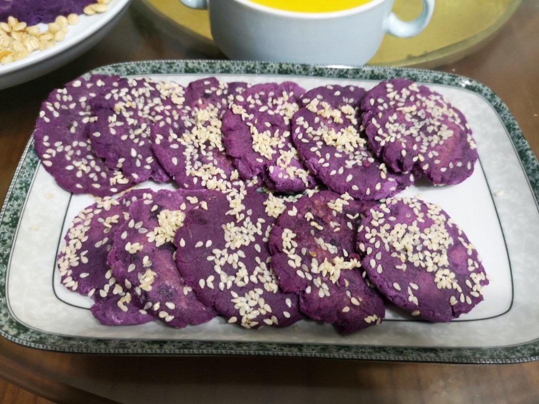 紫薯芝麻饼