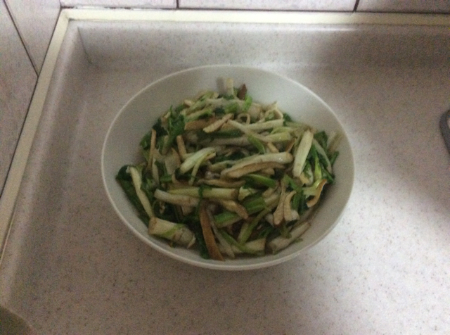 水芹菜炒香干