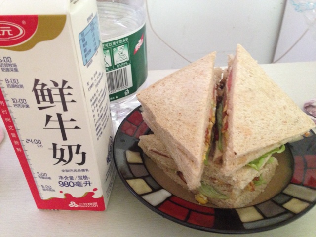 鸡排三明治