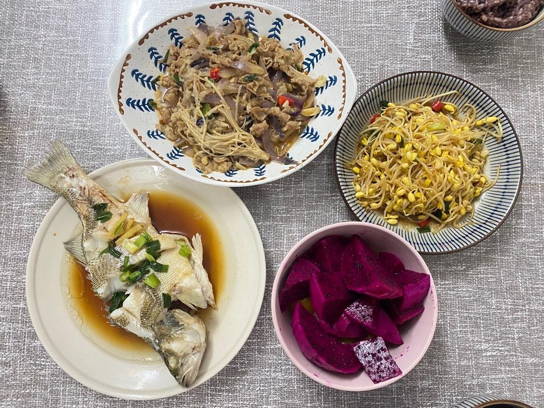 爆炒羊肉卷