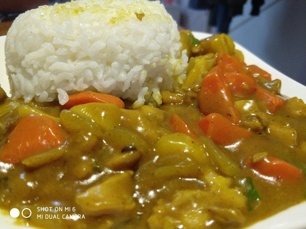 咖喱鸡肉饭