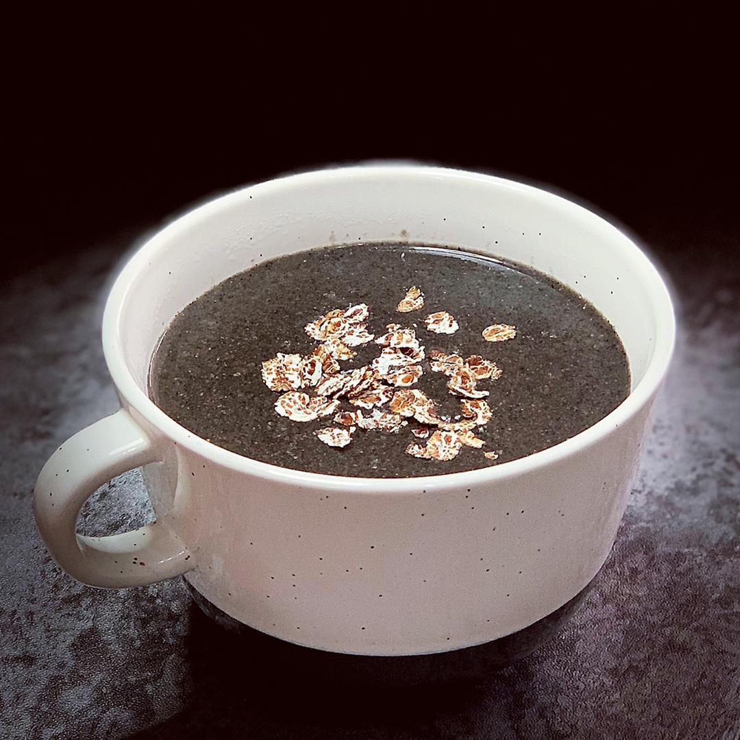 鹏妈在奔跑做的燕麦黑芝麻糊 l 秋冬暖饮