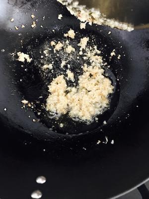 蒜蓉豉汁蒸扇贝的做法 步骤2