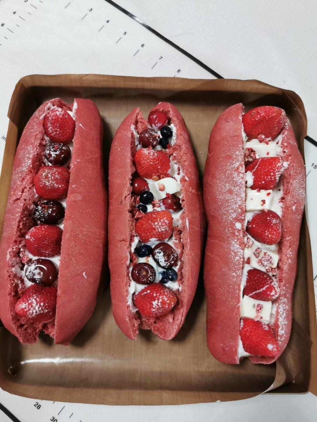 草莓🍓奥利奥魔法棒面包