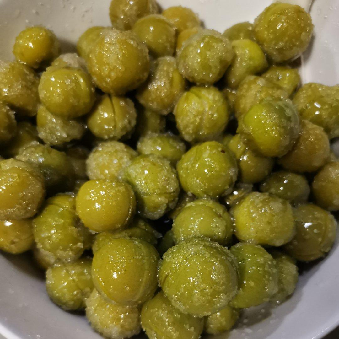 美味～泡李子