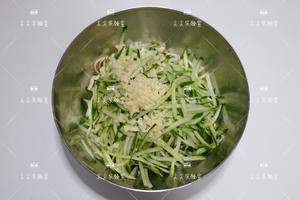 青瓜拌豆腐丝的做法 步骤5