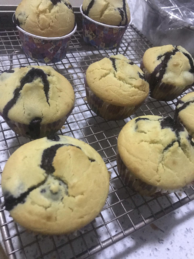 【爆浆蓝莓玛芬蛋糕】搅和几下就爆浆了～Blueberry Muffins～ | Q BAKE