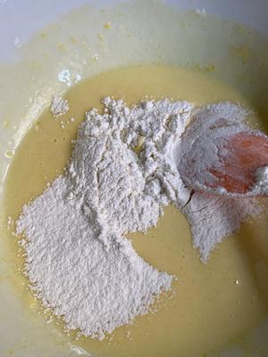 超级简单的酸奶蛋糕🍰的做法 步骤3