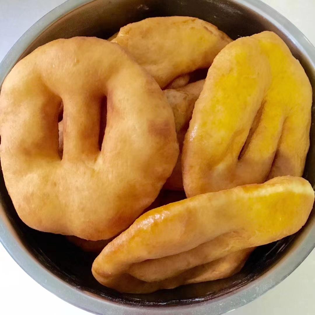 蓬松又暄软的炸油饼