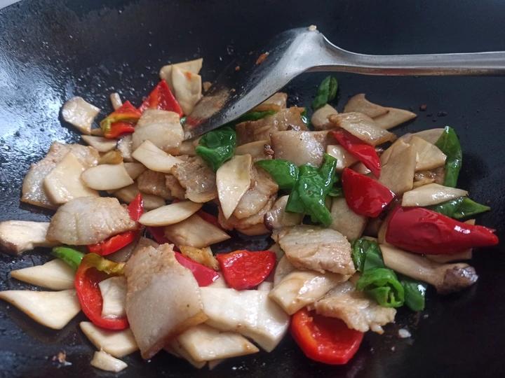 杏鲍菇炒肉片