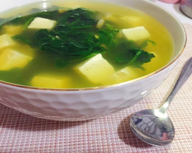 素食者：菠菜豆腐汤的做法