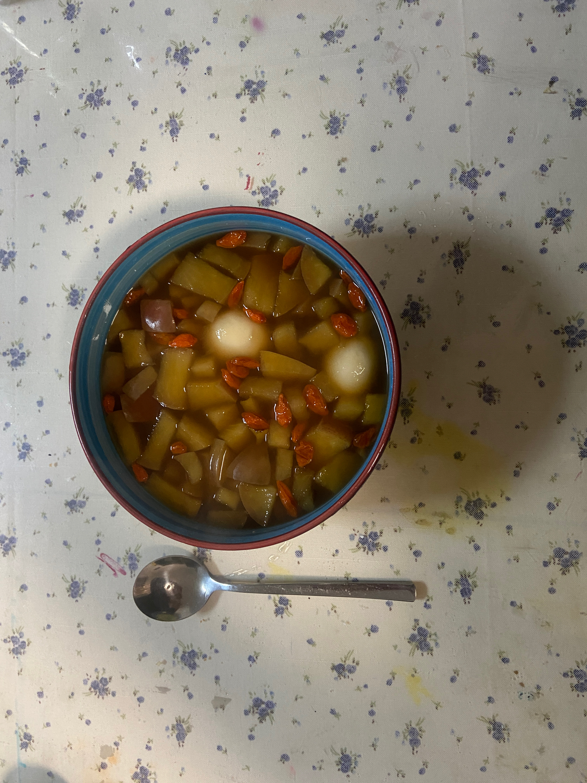 冬日里的苹果汤