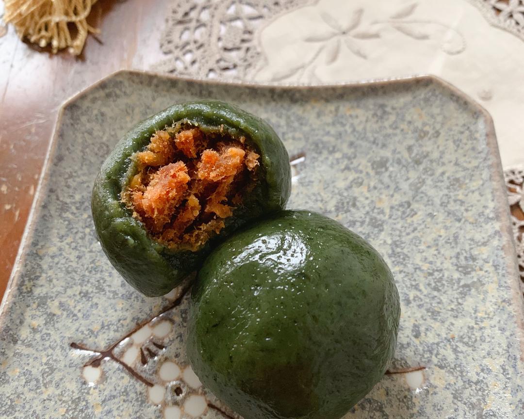 咸蛋黄肉松青团