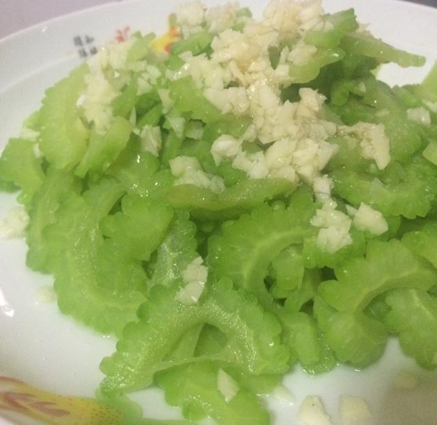 蒜茸苦瓜的做法