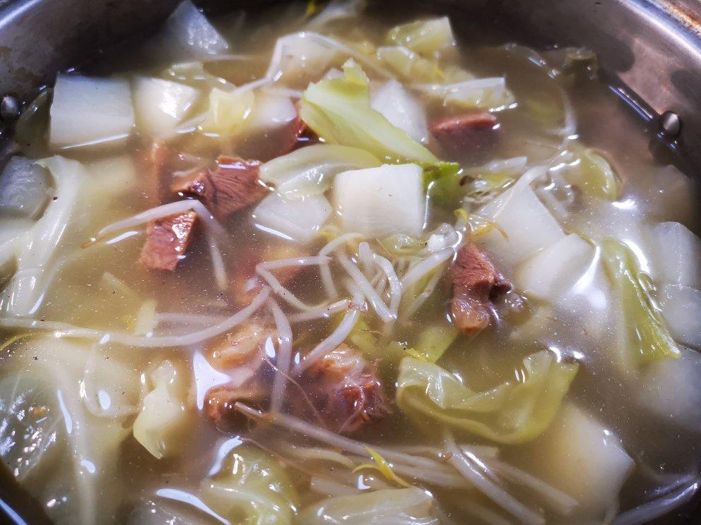 清炖羊肉汤