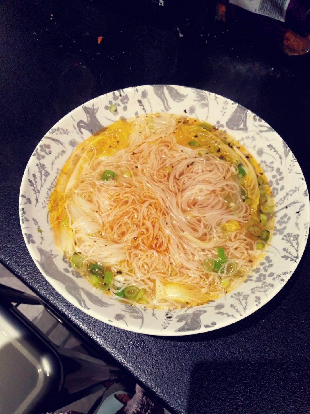 一碗热汤面