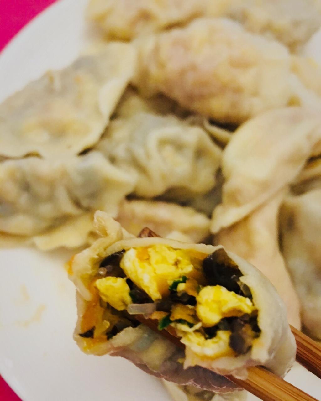 胡萝卜鸡蛋香菇木耳素馅饺子