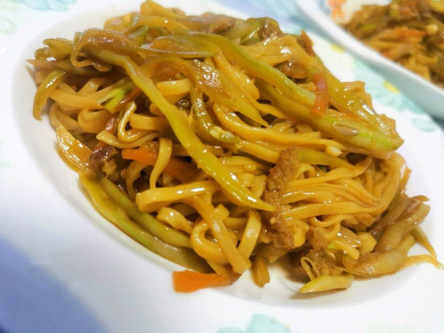 豆角焖面