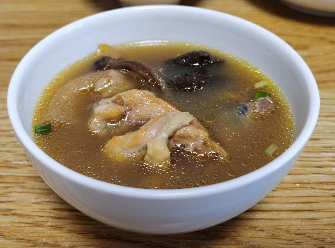 竹荪鸡汤