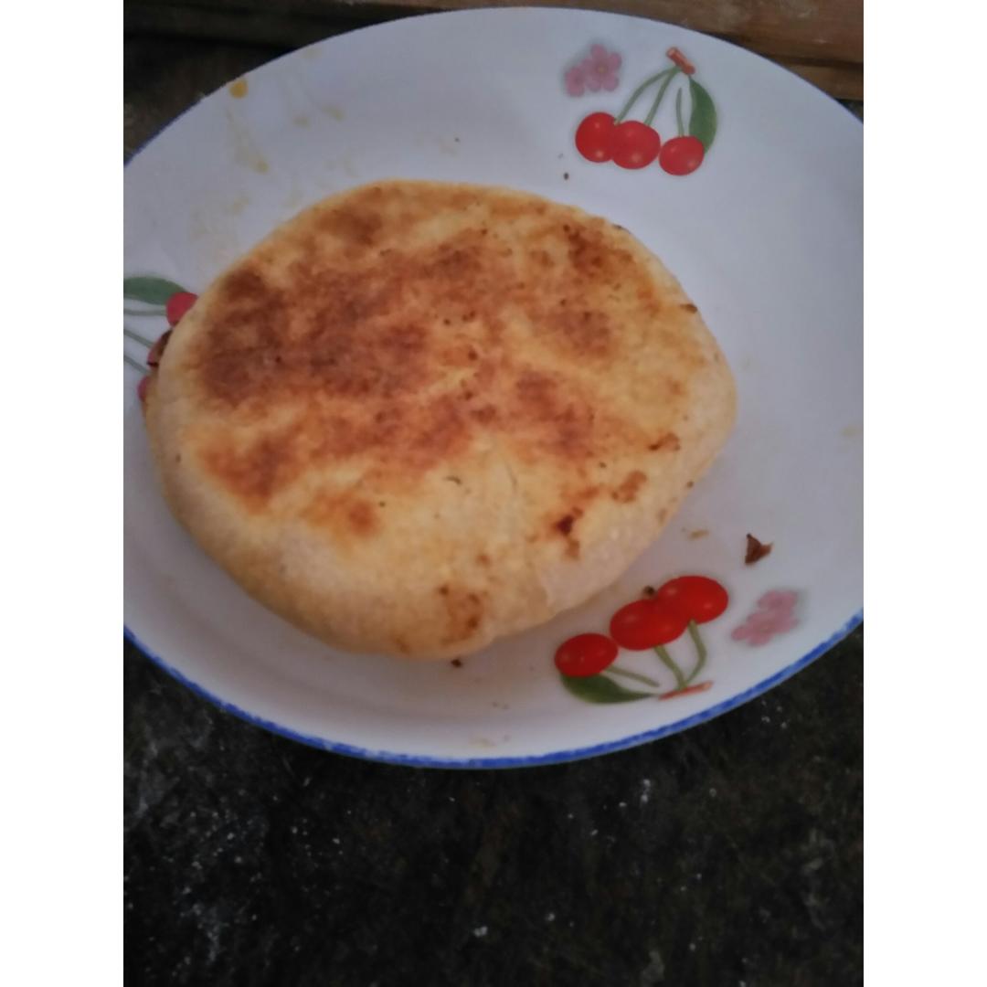 西红柿鸡蛋馅饼